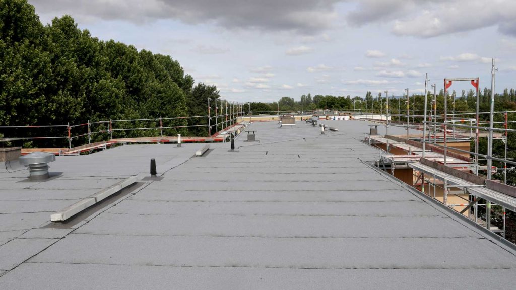Flat roof solution by Easy Roofing LLC